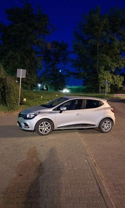 Renault Clio cena 42900 przebieg: 42103, rok produkcji 2019 z Szczecin małe 211